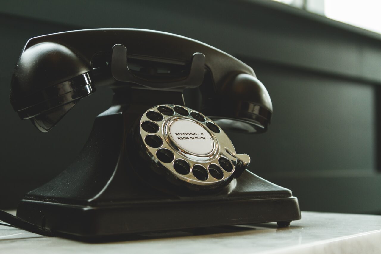 How To Choose The Right Phone System For Your Business